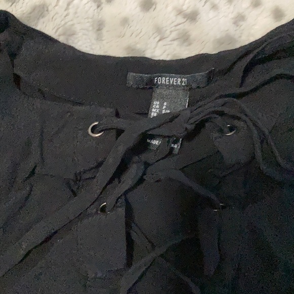 Lace Up Crop Top - Picture 5 of 5